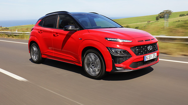 2021 hyundai deals kona electric review