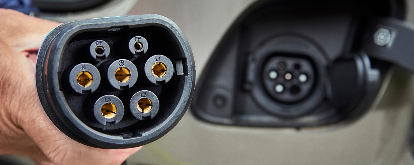 Ev charging station plug outlet types