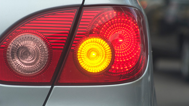 Automotive sale indicator lights