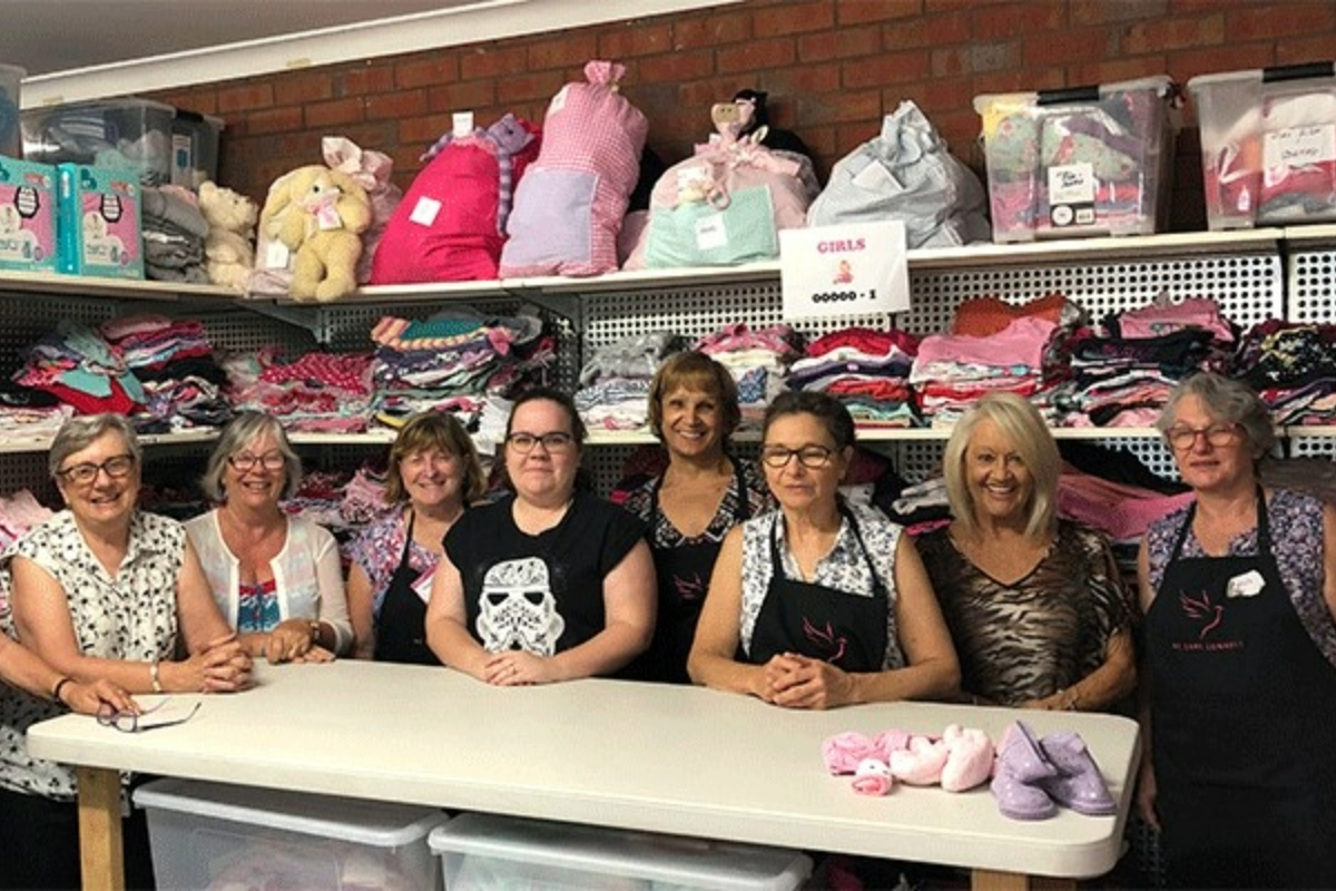 we-care-connect-volunteers-1200x800 Slide 2