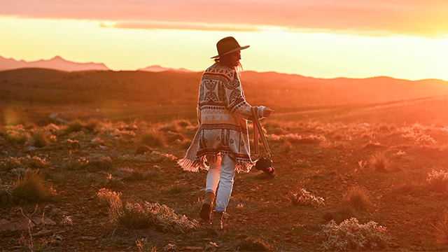 Enjoying a sunset over Ikara-Flinders Ranges National Park,