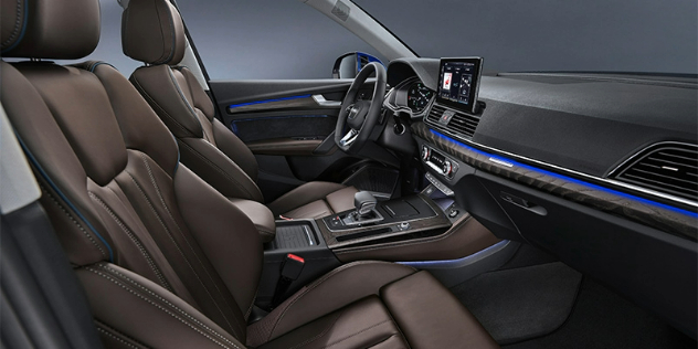 2022 Audi Q5 Sportback interior Slide 3