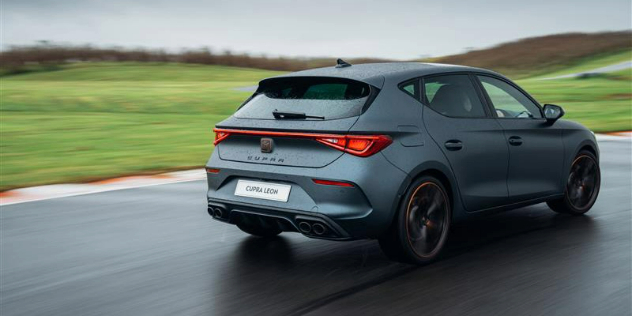 Rear view of the 2023 Cupra Leon VZx