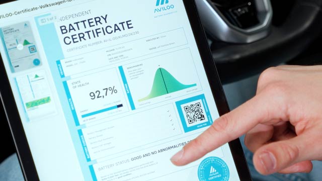 A finger pointing at Aviloo EV battery health app