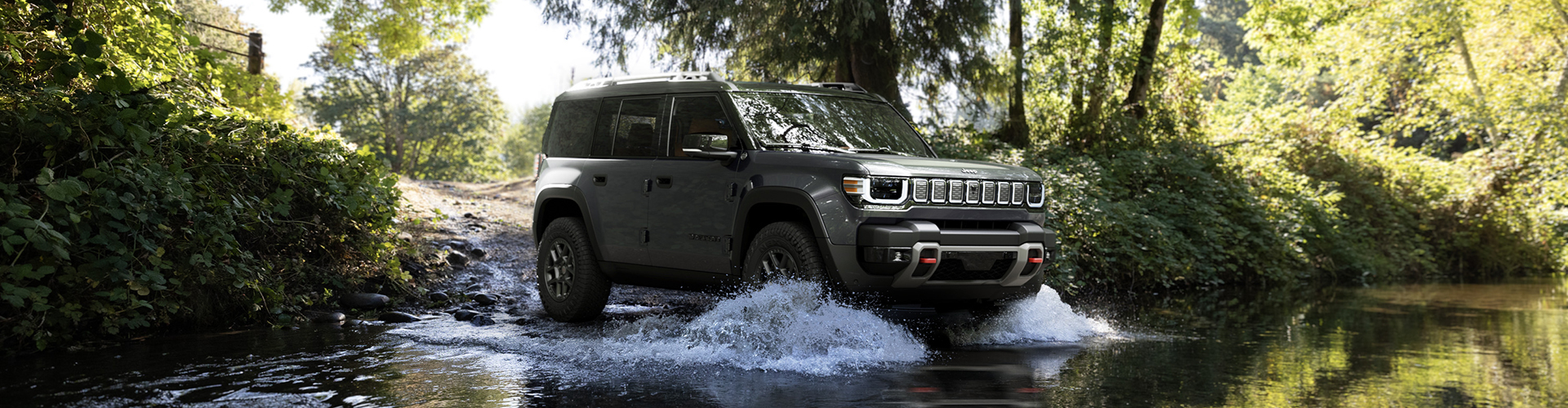 Jeep Recon Moab crossing water