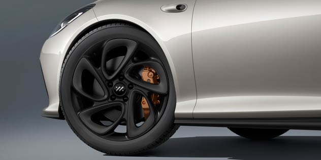 Rims of a white MG IM5 AWD