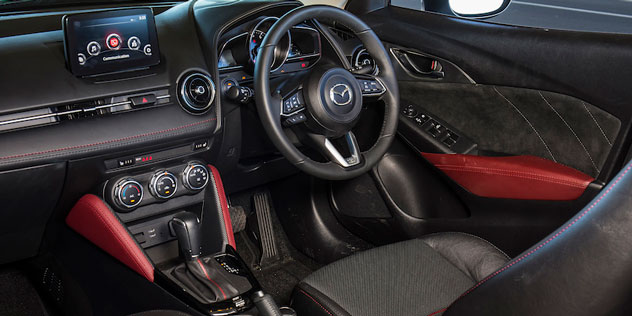 Mazda CX-3 Akari interior