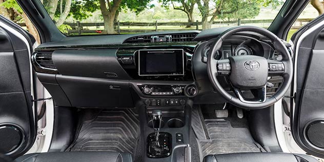 Toyota HiLux Rogue interior