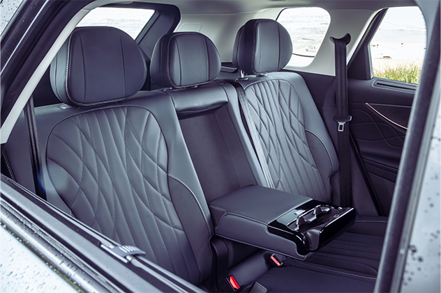 2025 Jaecoo J8 rear seats