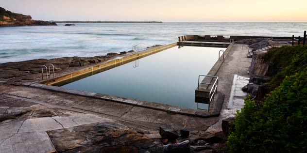 Sunrise at Yamba Ocean Pool.