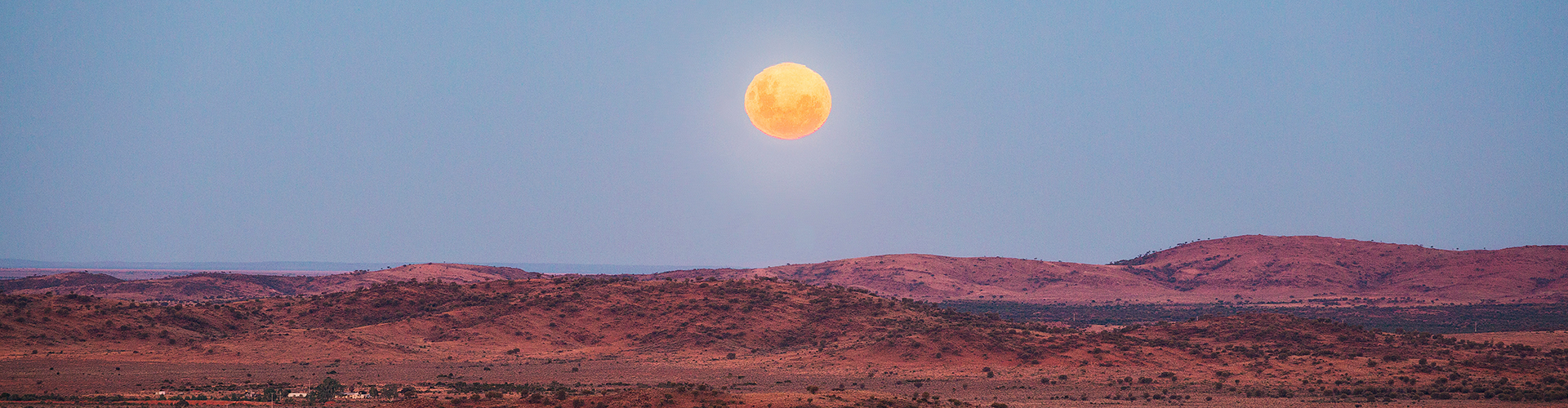 Moonrise over Broken Hill