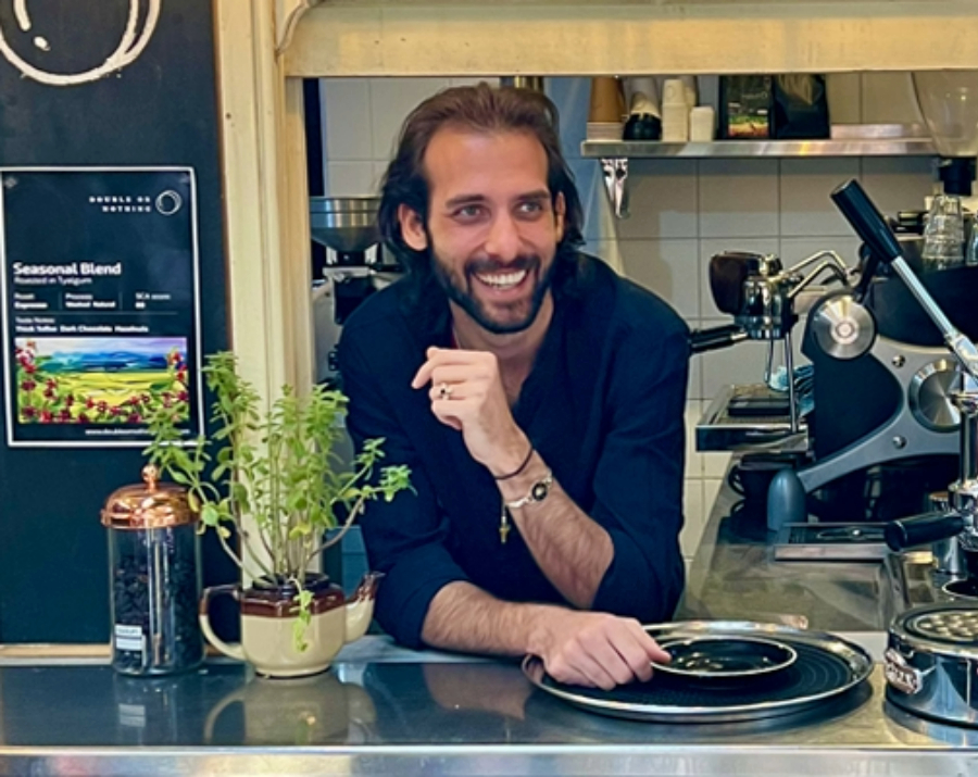 flutterbies-cafe-barista-tyalgum-nsw-900x715 Slide 2