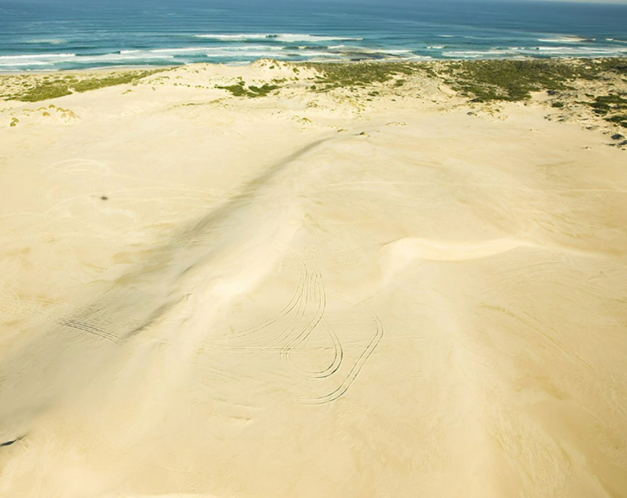 portland-bay-sand-dunes-vic-900x715 Slide 3