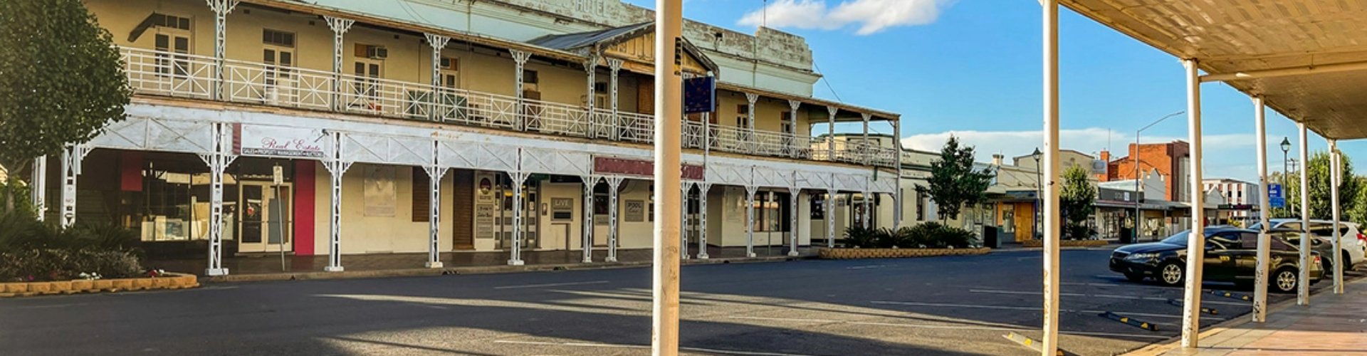 View of a quite street with no people in sight.