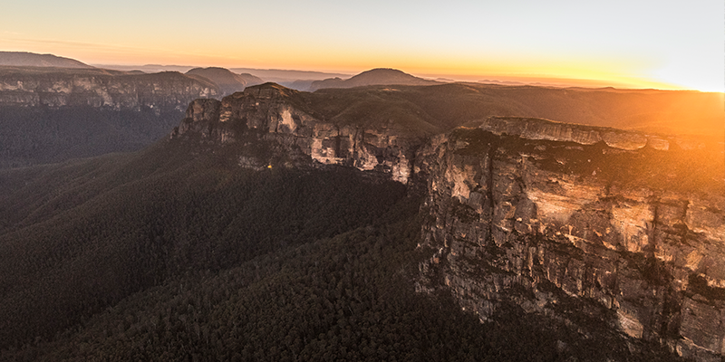 Overlooking Govetts Gorge in the Blue Mountains National Park. Credit: Destination NSW